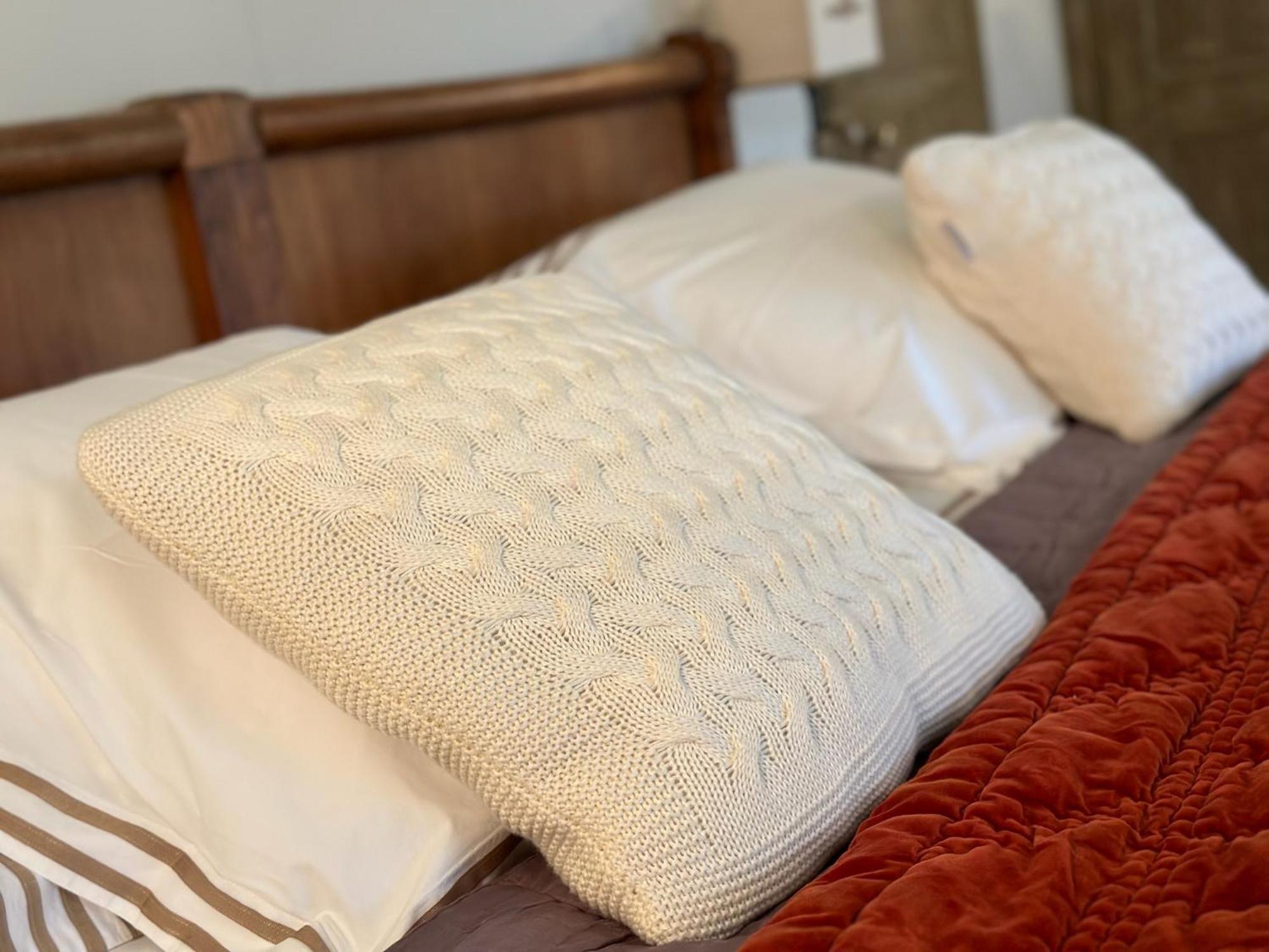 ジヴリ Cote Park Bed & Breakfast エクステリア 写真