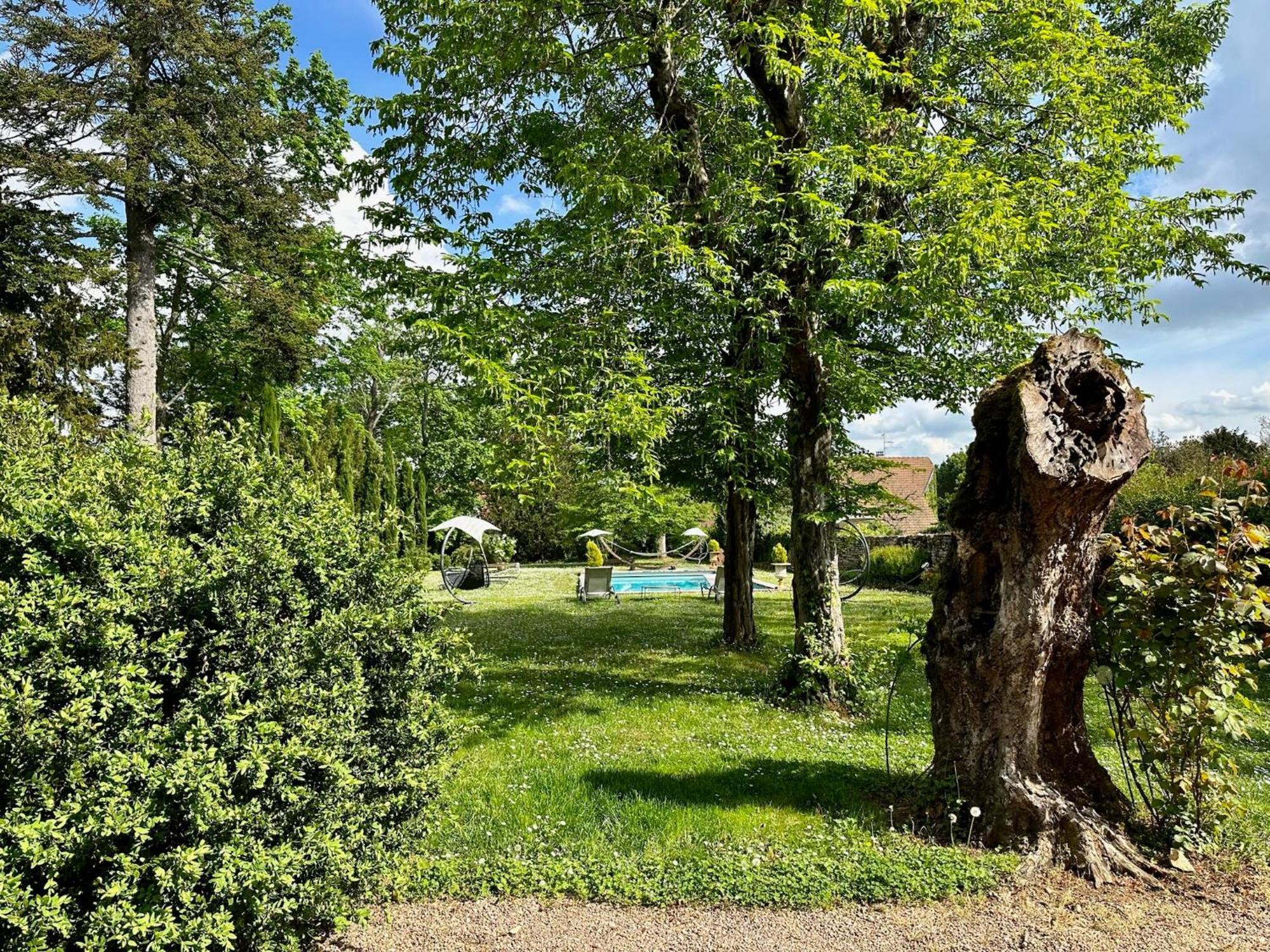 ジヴリ Cote Park Bed & Breakfast エクステリア 写真