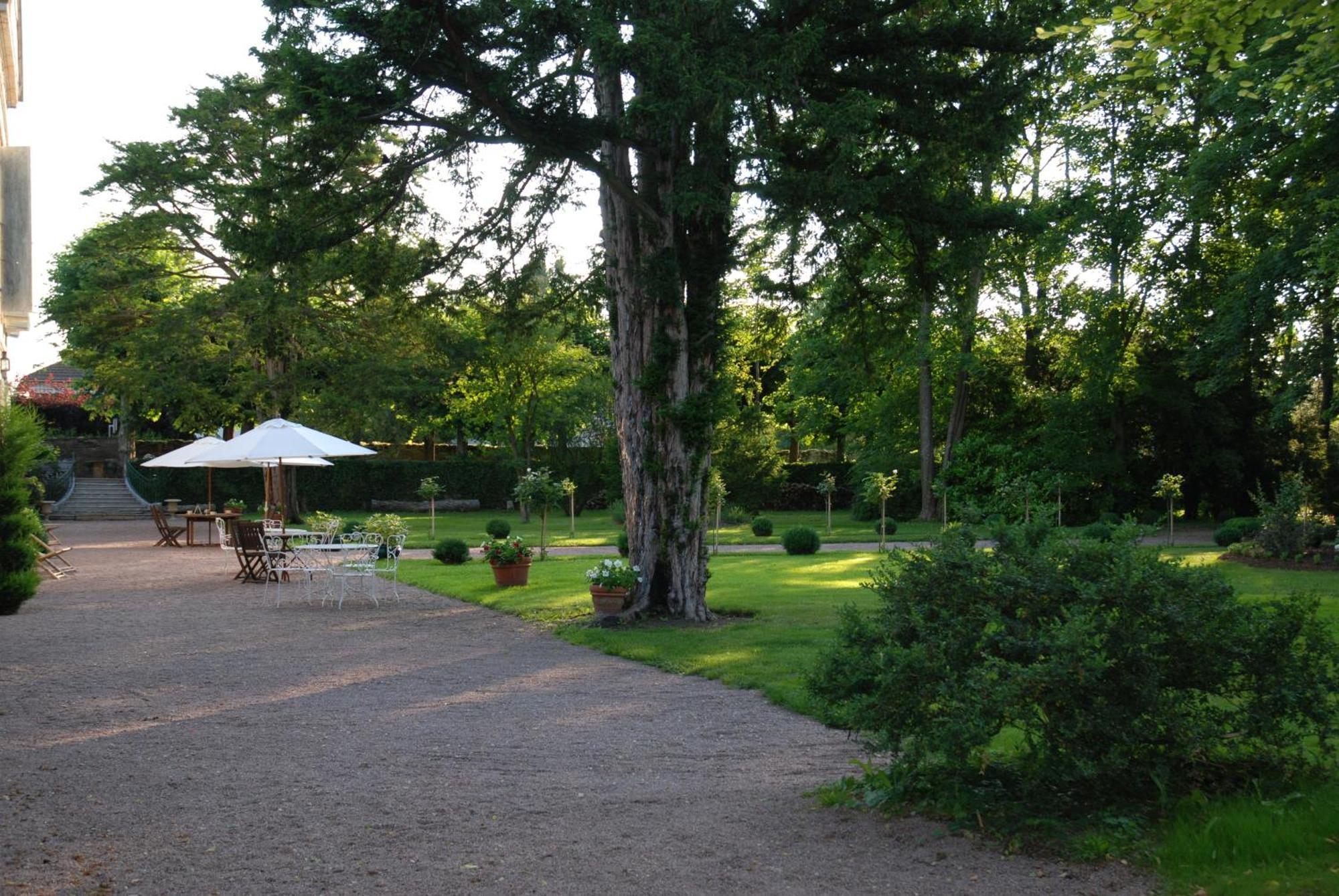 ジヴリ Cote Park Bed & Breakfast エクステリア 写真