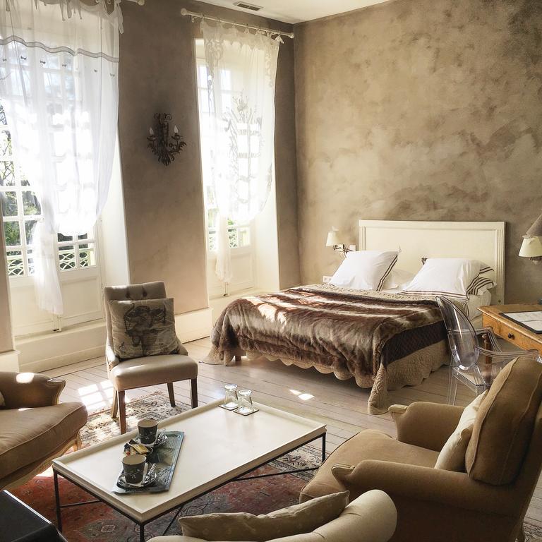 ジヴリ Cote Park Bed & Breakfast エクステリア 写真
